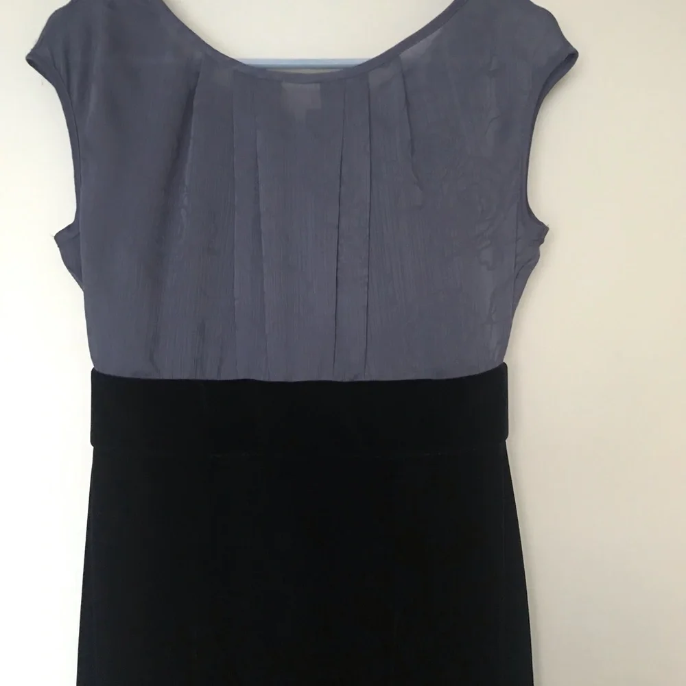 Dress - Picture 2 of 8